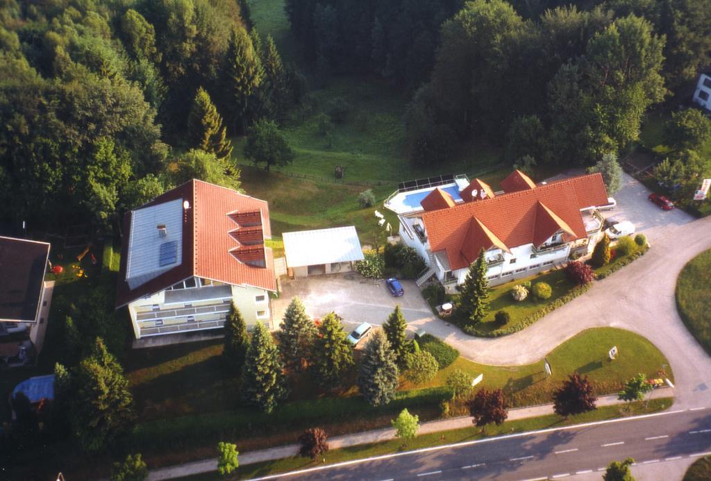 Ferienwohnungen Panorama Harrys Bike Tours Villach Exterior photo